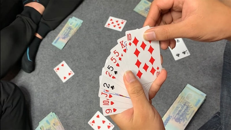 68gamebai company Người chơi nên tham gia các game offline để rèn luyện mẹo nhớ bài phỏm